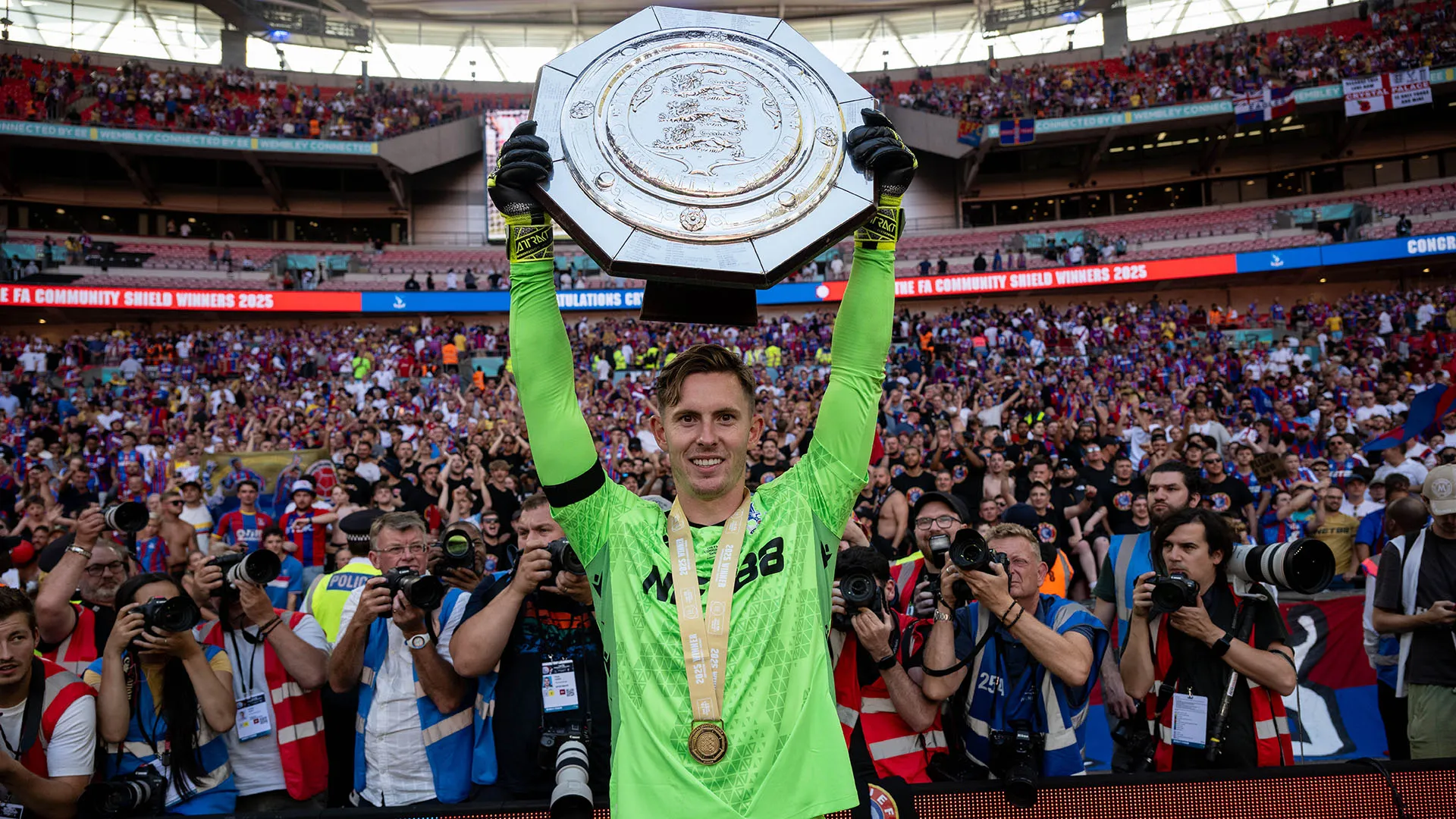 Grande protagonista Henderson, acclamato dai suoi tifosi