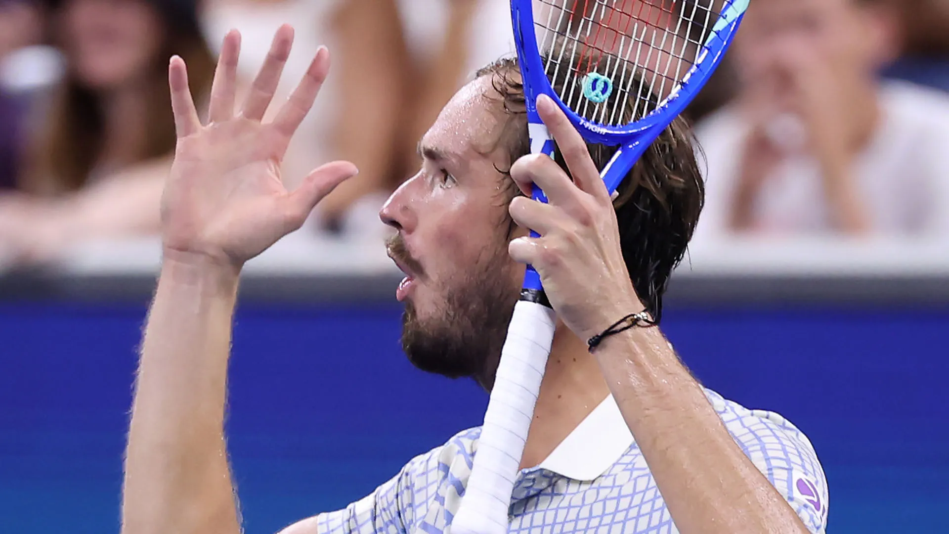 Medvedev ha perso la testa nel match contro Benjamin Bonzi