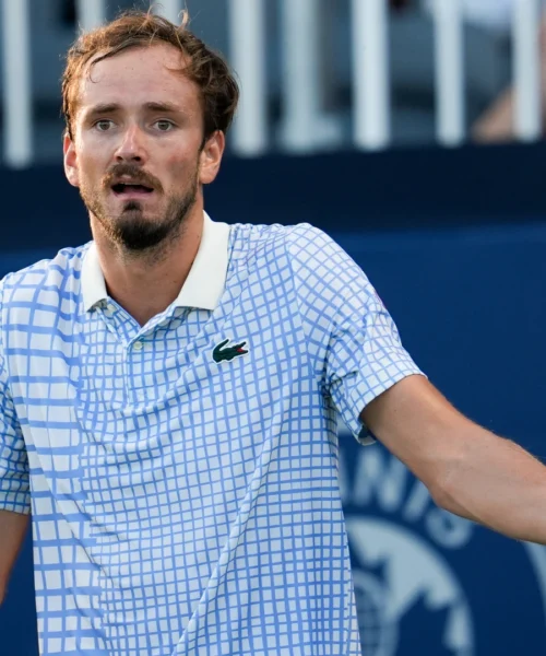 Daniil Medvedev spiega la sua crisi: l’amara ammissione del russo