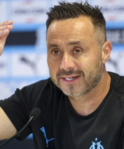 Roberto De Zerbi risponde per le rime a mamma Rabiot