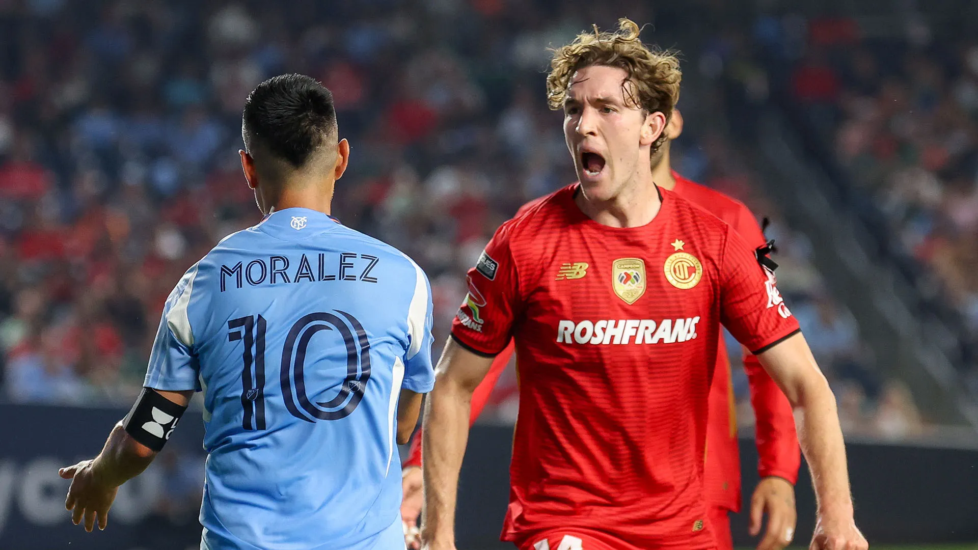 Il calciatore se l'è poi presa con Maximiliano Moralez e la situazione è degenerata...