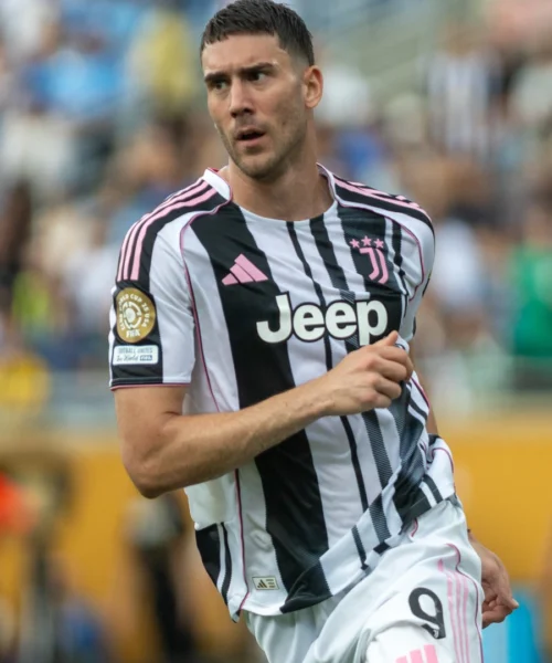 Calciomercato Milan, nuovi contatti per Vlahovic: Juventus interessata a un rossonero