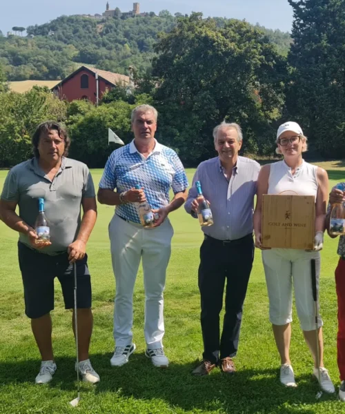 Antonio Faravelli non si ferma neanche a Ferragosto e fa brindare con i suoi vini