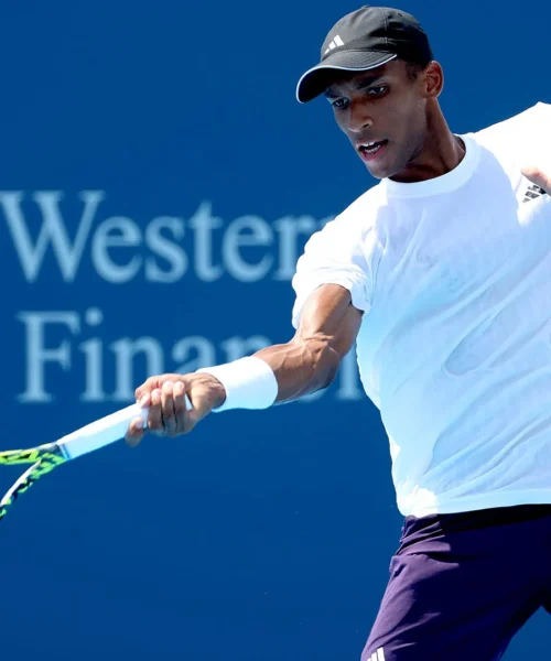 Felix Auger-Aliassime al settimo cielo tra nozze e vittoria con Musetti