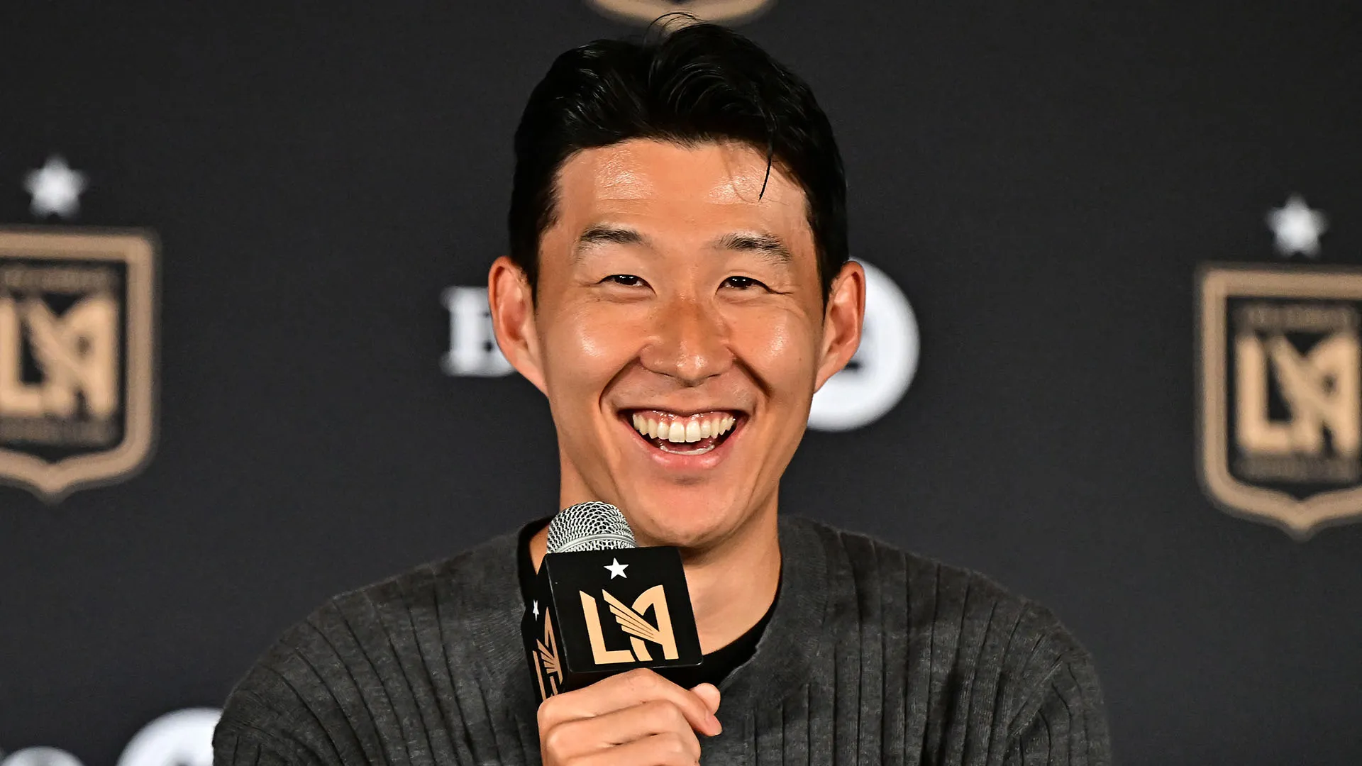 Heung-Min Son era visibilmente emozionato alla sua prima conferenza stampa a Los Angels