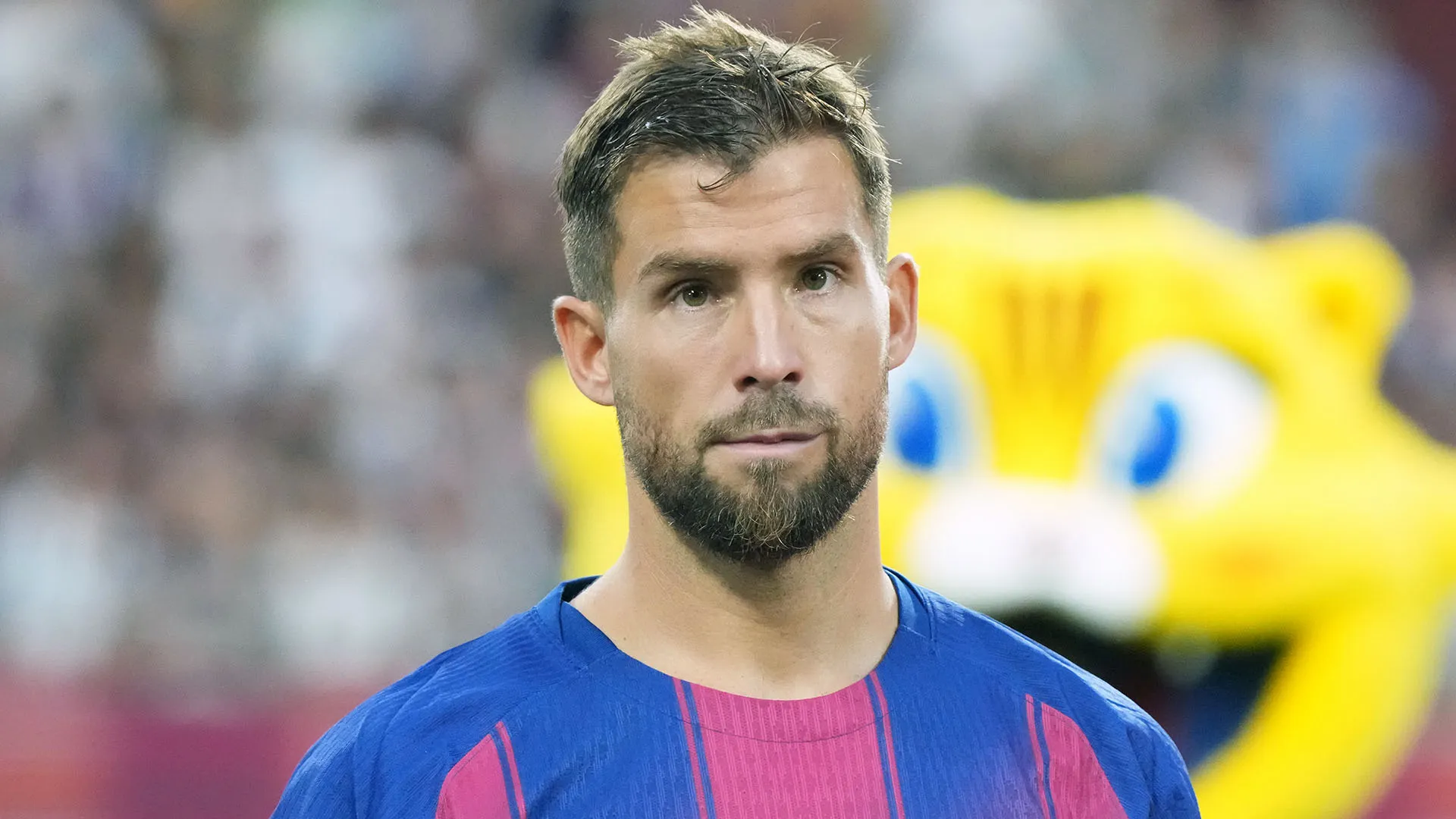 Dopo l'addio di Iñigo Martínez, Flick vorrebbe sostituirlo ma il club è in difficoltà

