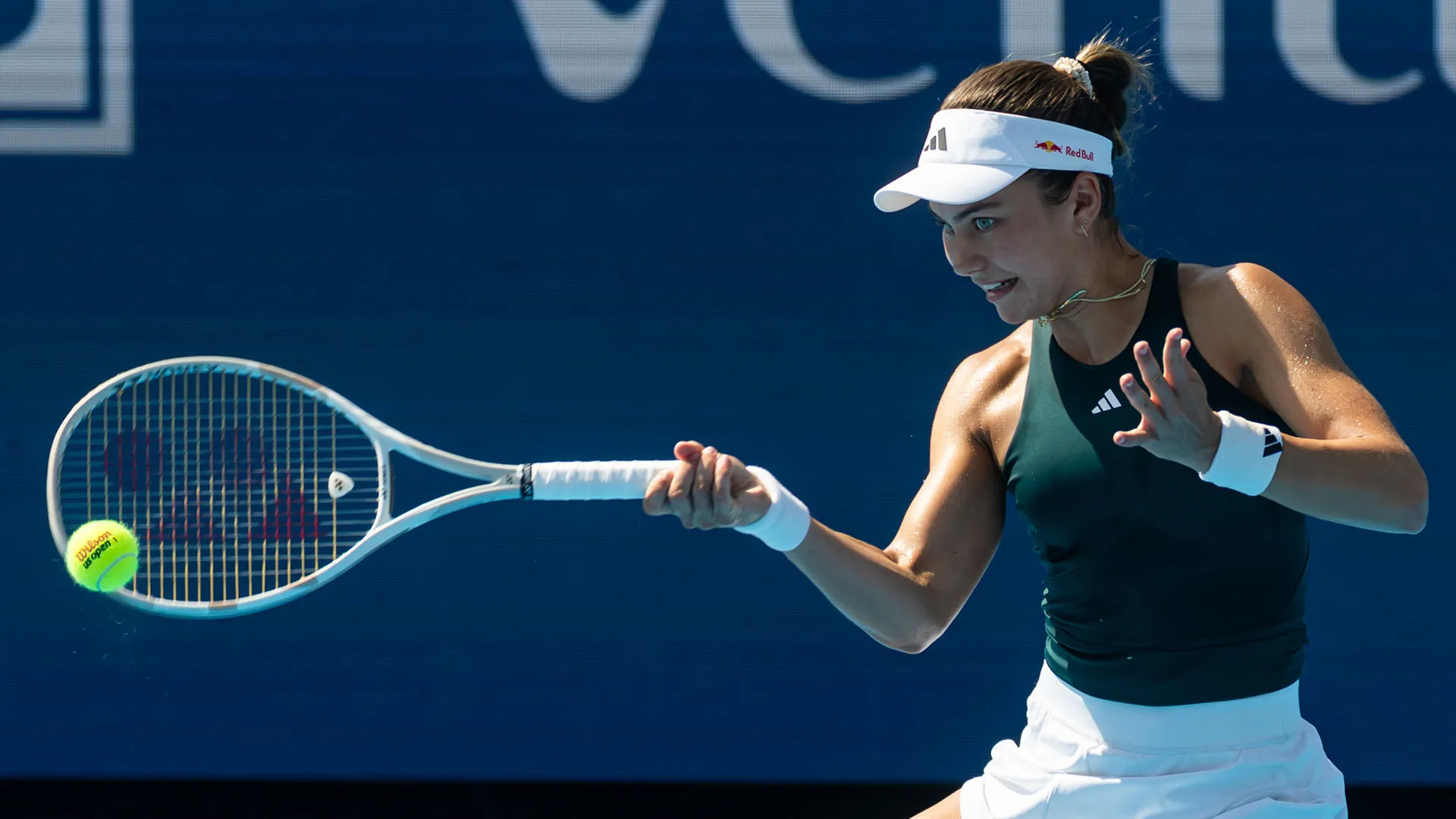 Supportata dalla sua famiglia, Iva Jovic ha dedicato sempre più tempo al tennis
