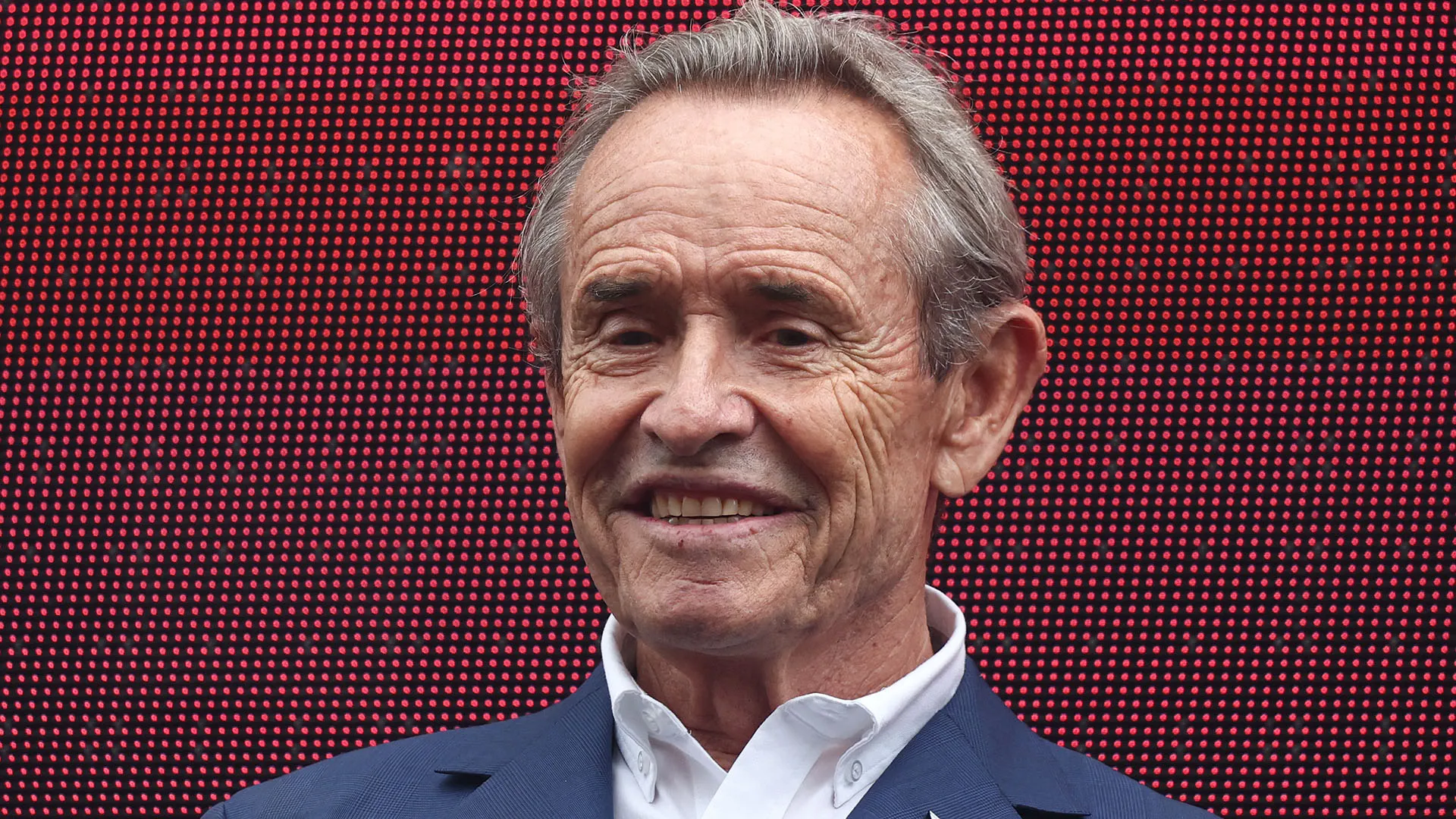 Il grande ex pilota della Fomula 1, Jacky Ickx, ha parlato a cuore aperto del campione olandese, rivelando tutta la sua stima