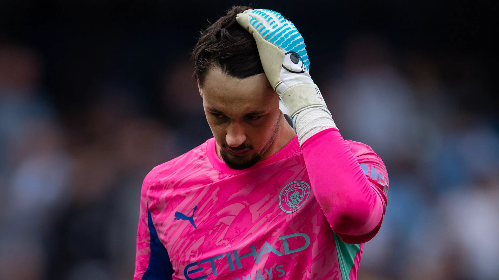 Gli errori del portiere di riserva Trafford nella partita contro il Tottenham hanno spinto Guardiola e i dirigenti di Manchester ad accelerare la trattativa