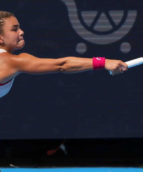 Jasmine Paolini parte forte ma poi cede alla Swiatek a Cincinnati