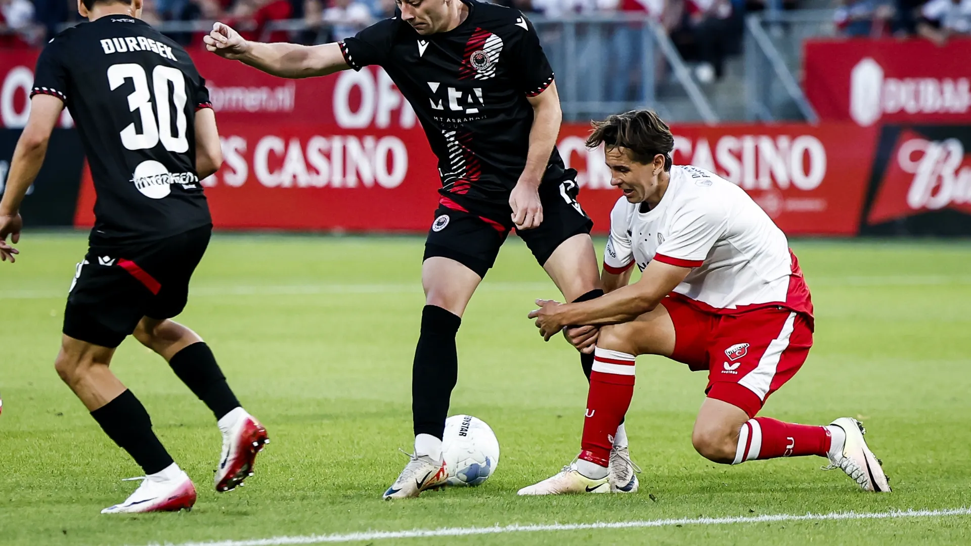 Il capocannoniere dell'FC Utrecht dovrà saltare diverse partite dopo l'infortunio subito nei playoff di Europa League contro lo Zrinjski Mostar