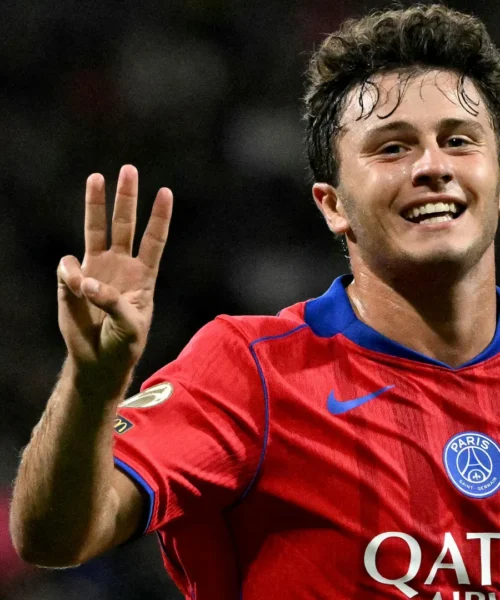 Fa discutere il Paris Saint Germain in versione Jannik Sinner
