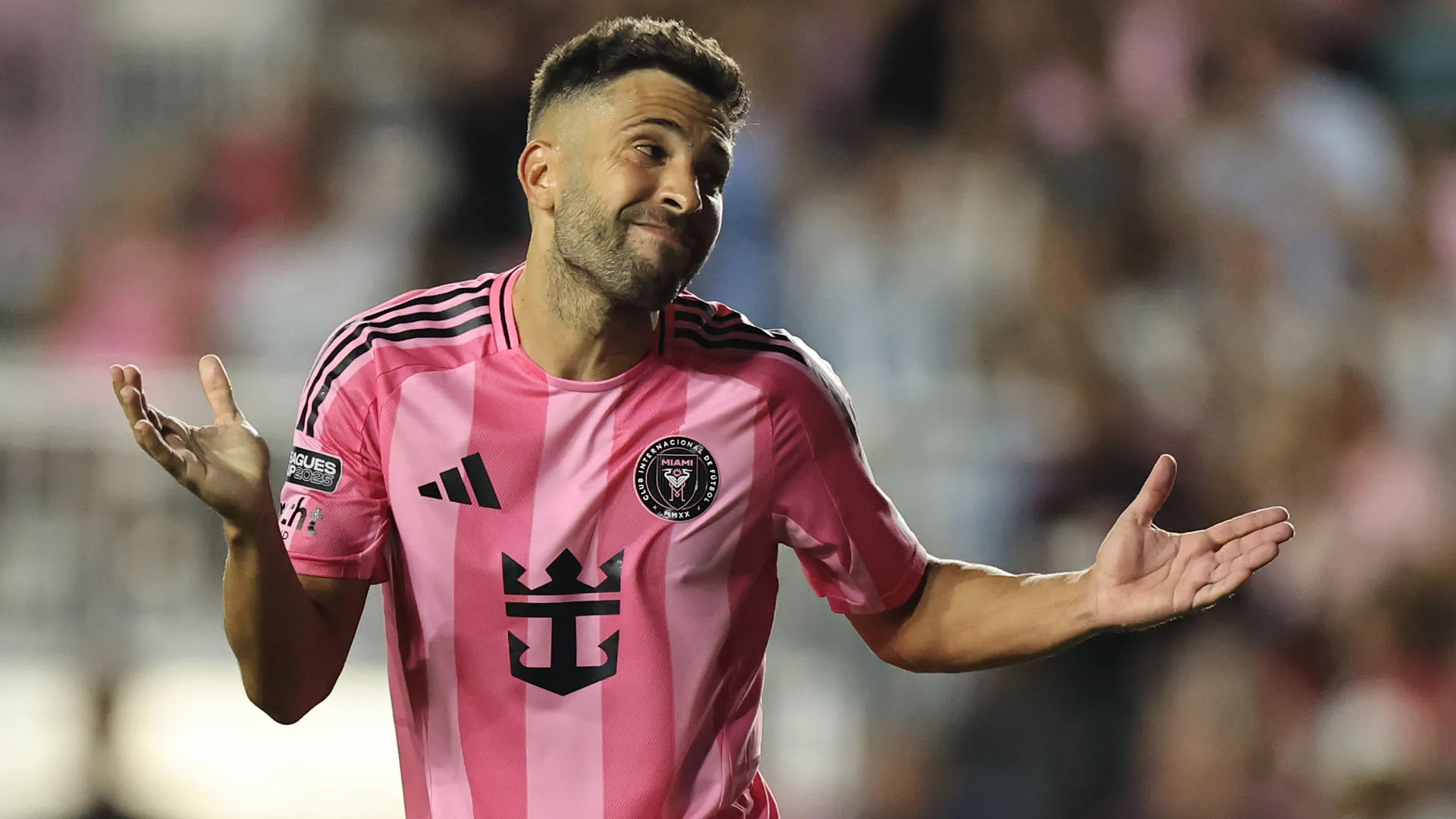Tempesta di polemiche contro Jordi Alba dopo il gesto poco elegante
