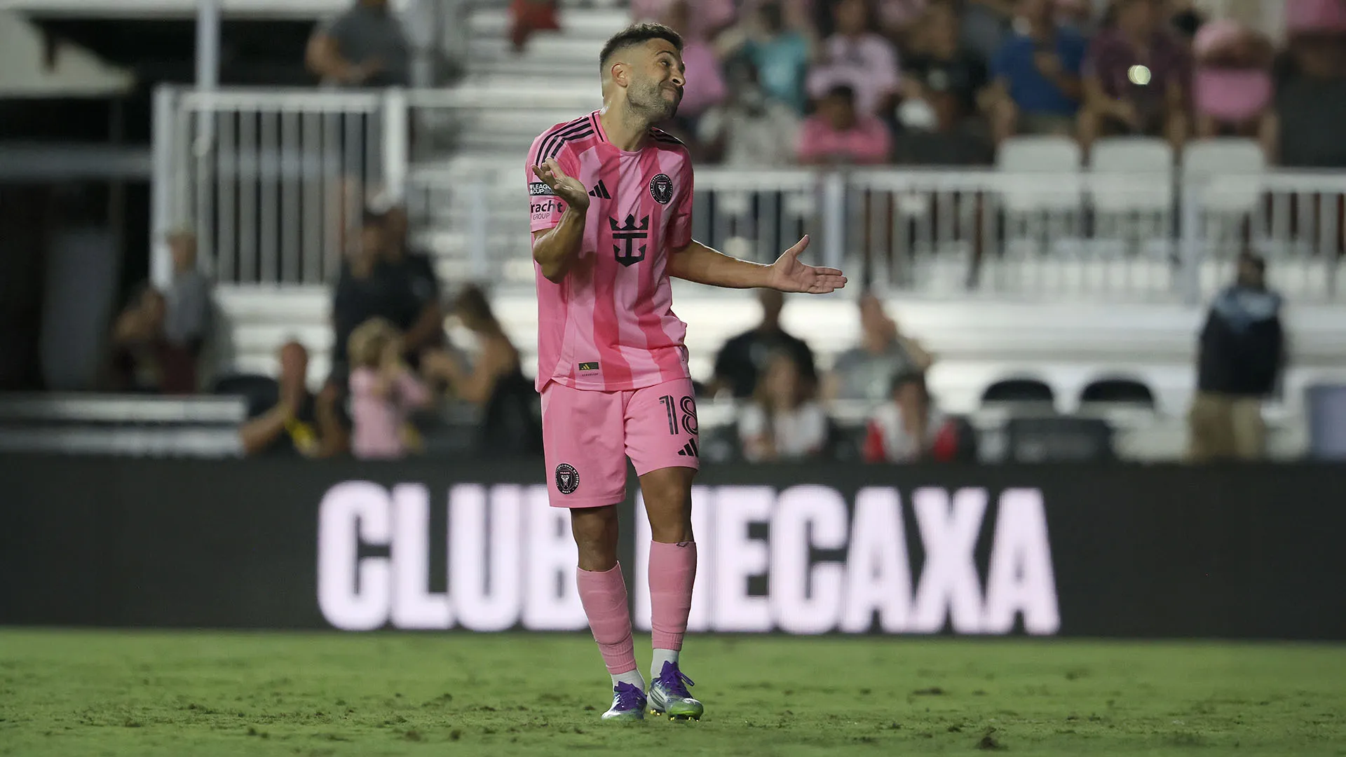"Da un campione come lui non me l'aspettavo: che delusione!" ha scritto un tifoso