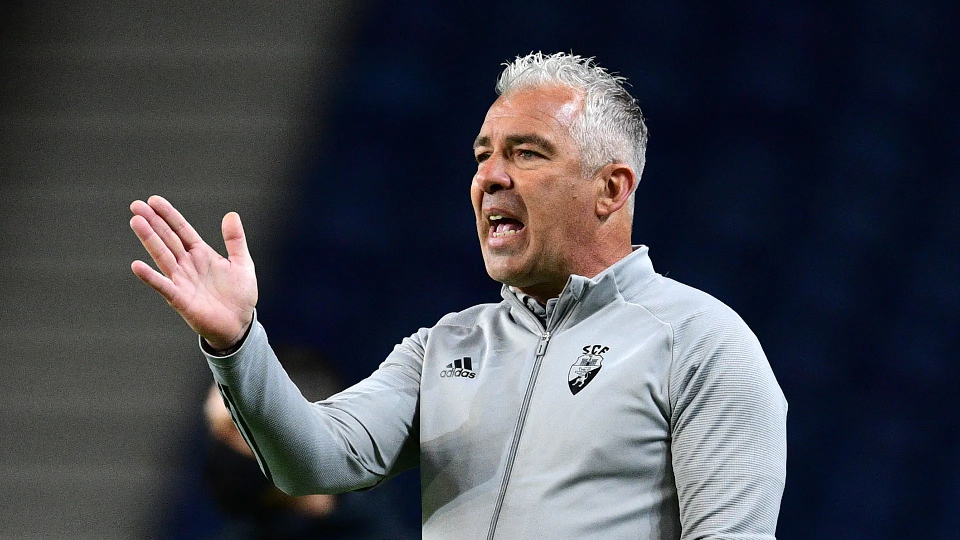 Il dirigente è deceduto al nosocomio Sao Joao di Porto
