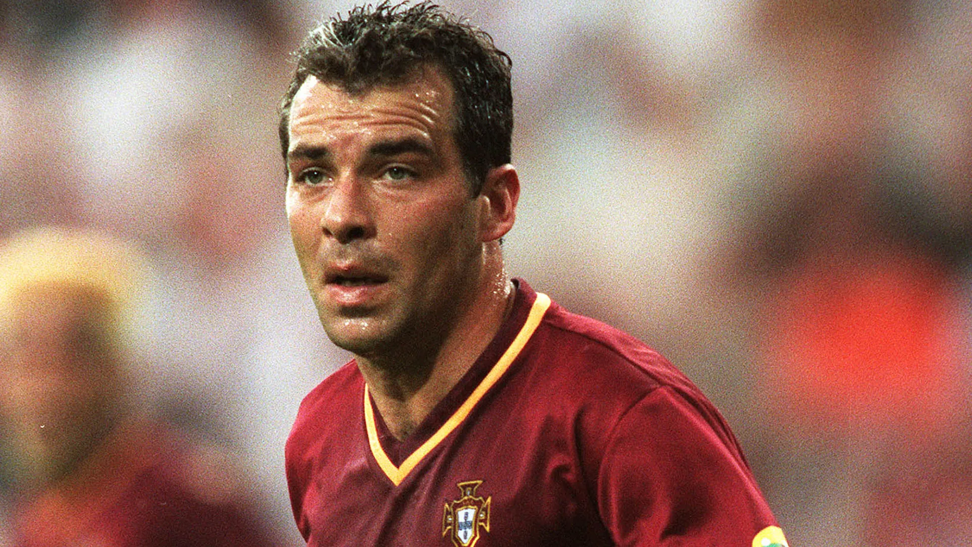 Tra il 1993 e il 2002 ha collezionato 50 presenze con la nazionale maggiore portoghese
