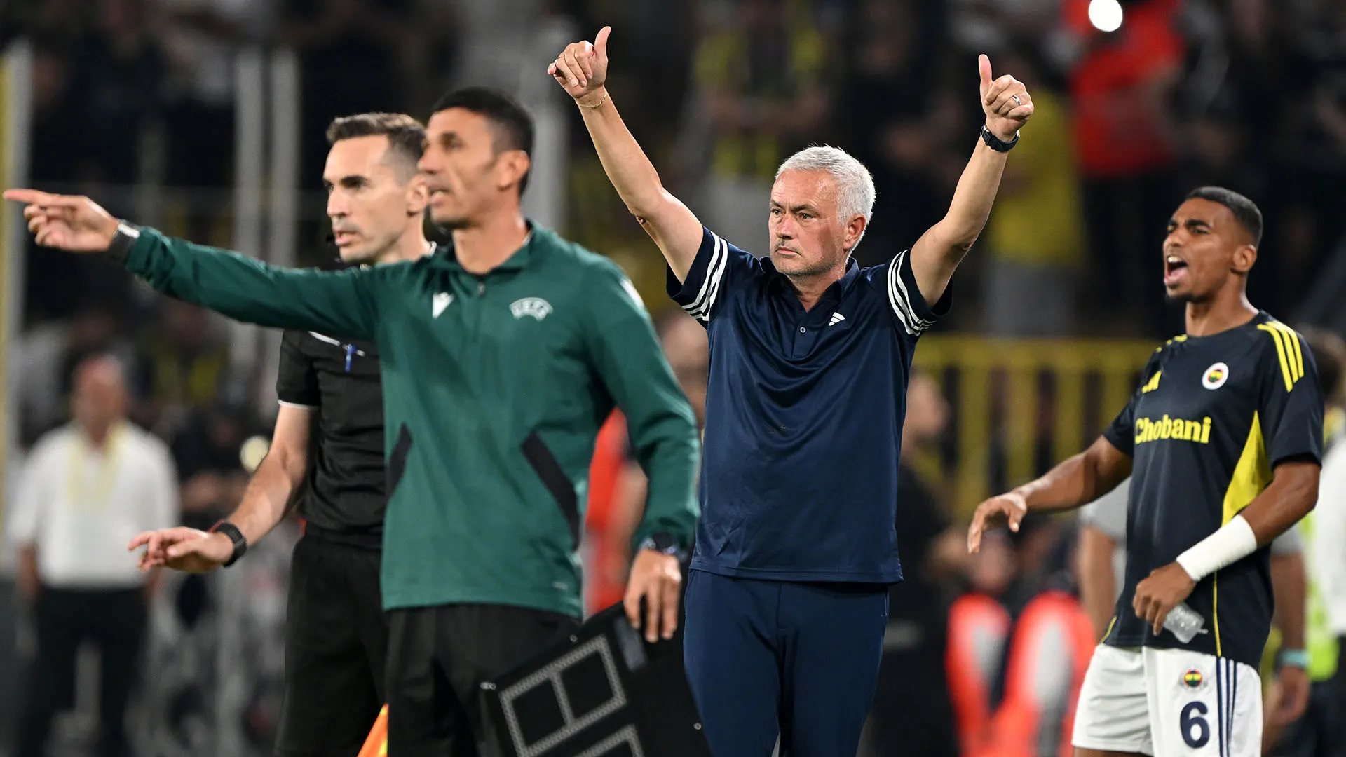 Abbiamo assistito all'ennesima sceneggiata dell'allenatore portoghese
