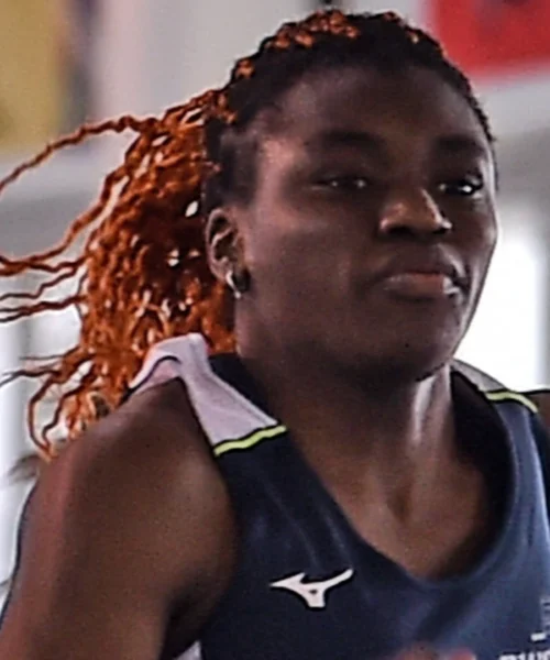 Chi è Kelly Doualla, la giovanissima stella emergente dell’atletica leggera italiana