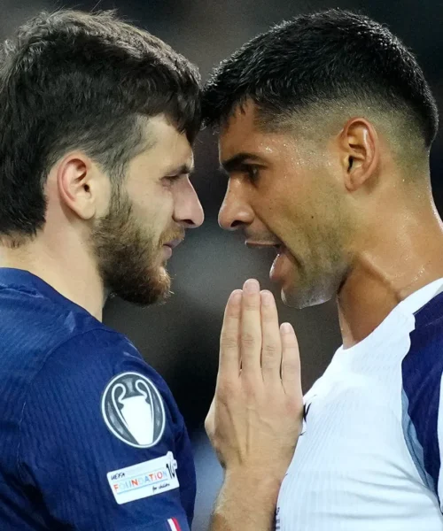 Cristian Romero contro Khvicha Kvaratskhelia: le immagini del litigio