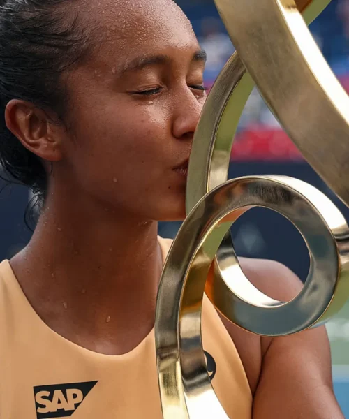 Sorprendente appello a buon fine: Leylah Fernandez ha trovato un accompagnatore
