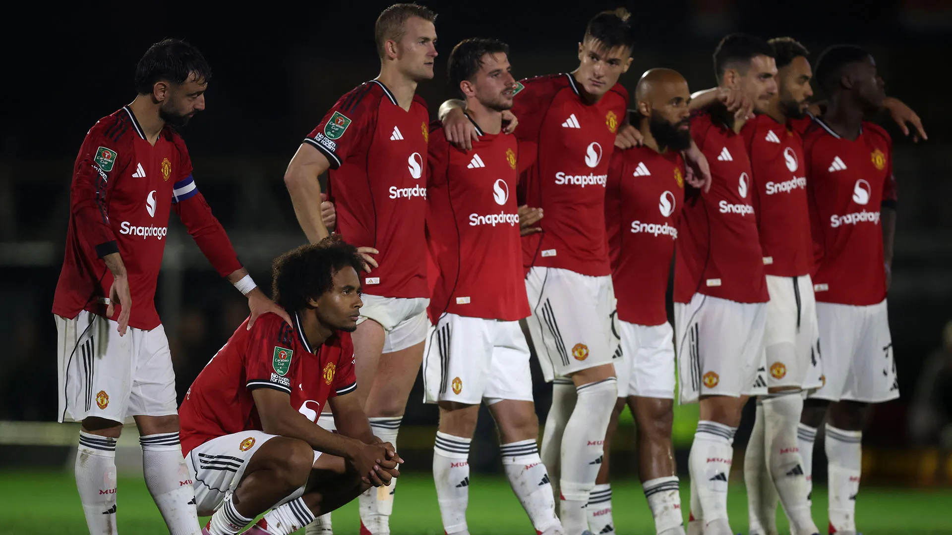 Il Manchester United è riuscito a rimontare fino al 2-2 grazie ai gol di Mbeumo e Maguire, ma poi è stato sconfitto ai rigori