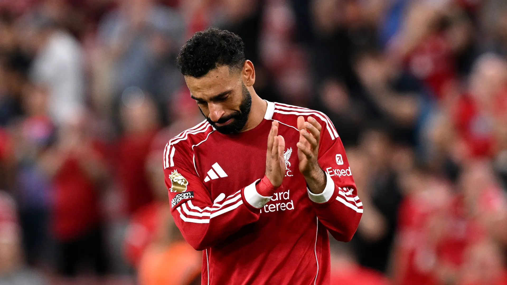 Salah ha applaudito i tifosi e poi ha pianto
