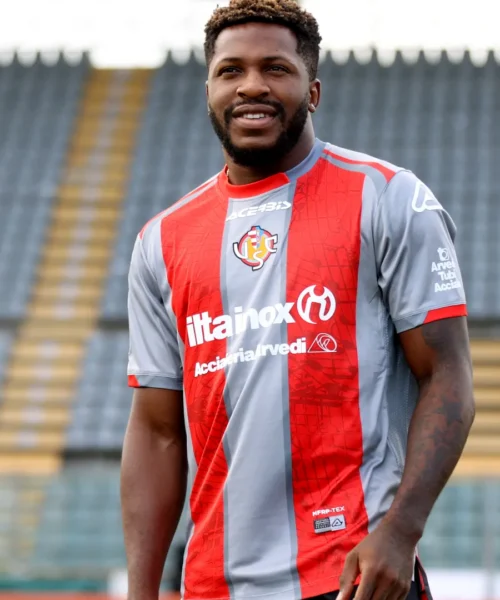Cremonese, in attesa di Jamie Vardy è ufficiale anche l’arrivo di Faris Moumbagna