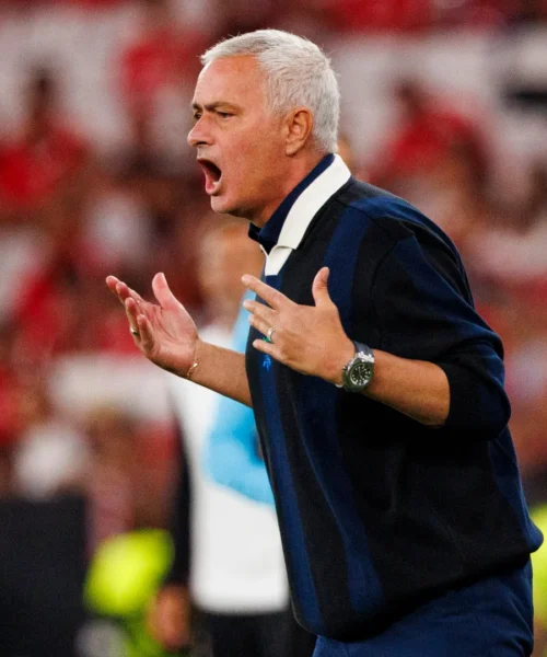 José Mourinho, addio al Fenerbahçe dopo l’eliminazione dalla Champions