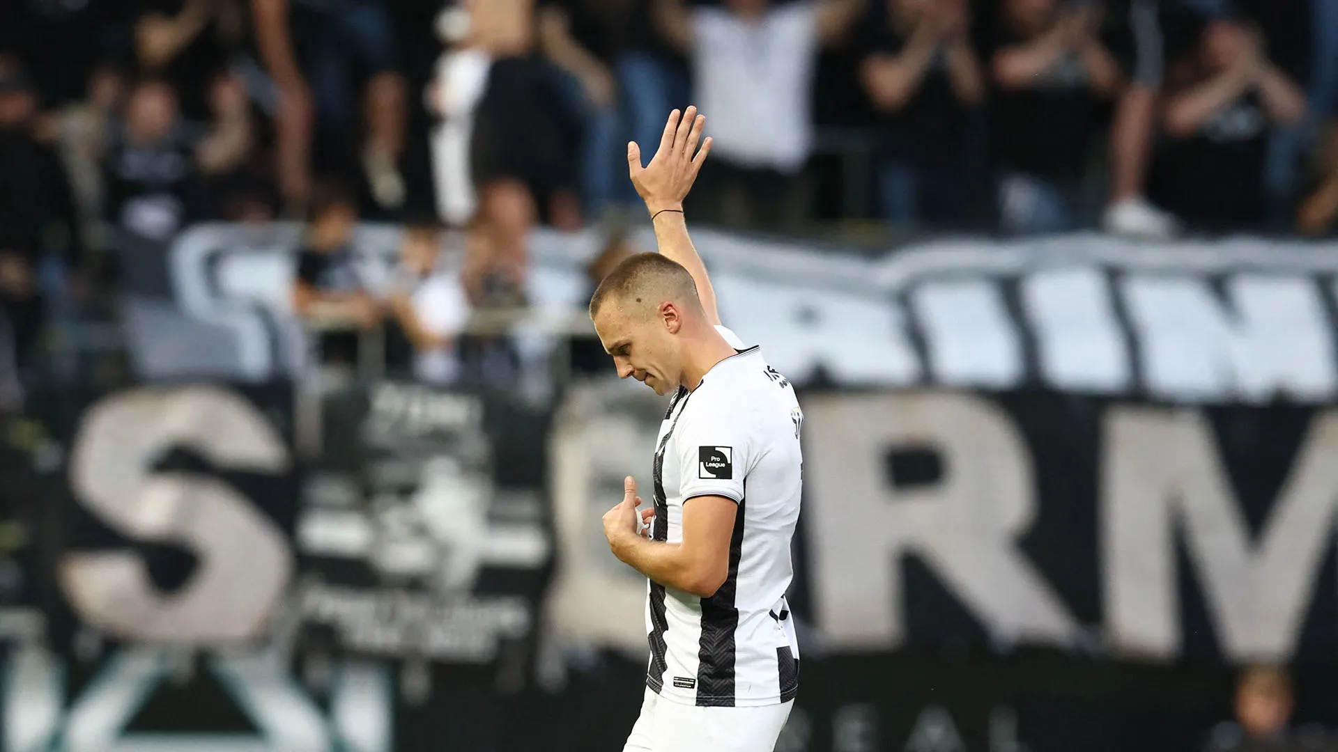 Bel gesto del calciatore che si è assunto le sue responsabilità