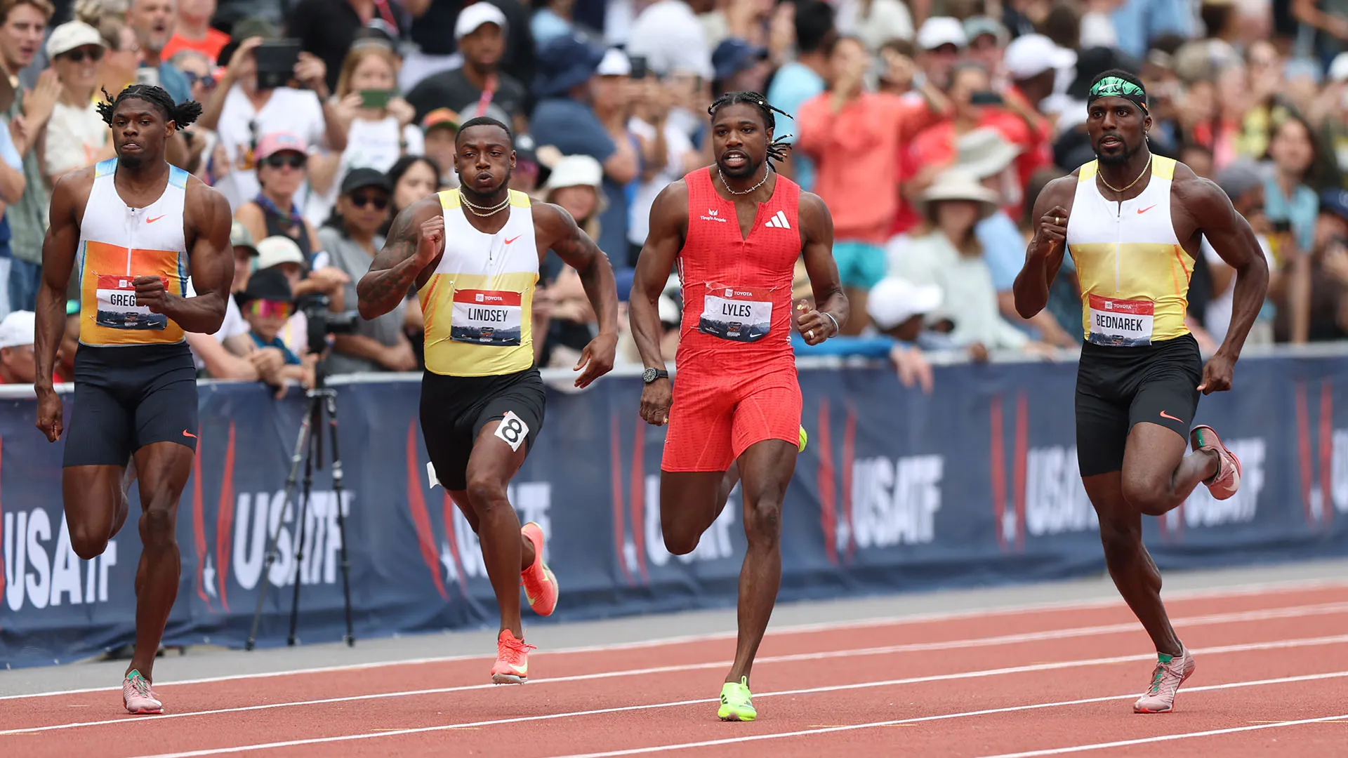 Tensione al termine della gara dei 200 metri ai campionati statunitensi di atletica leggera