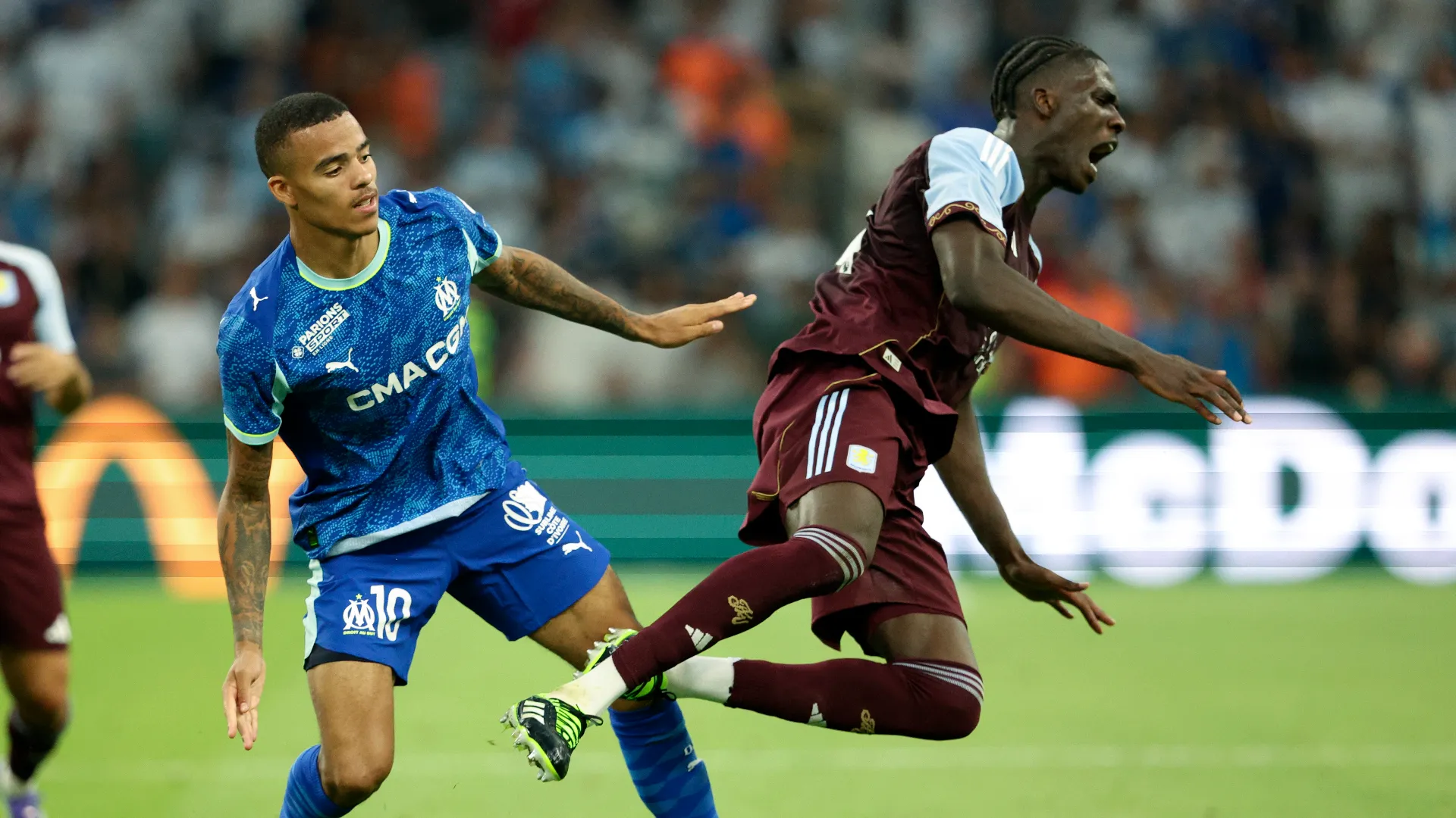 Tutto è partito da un intervento molto ruvido di Mason Greenwood su Amadou Onana

