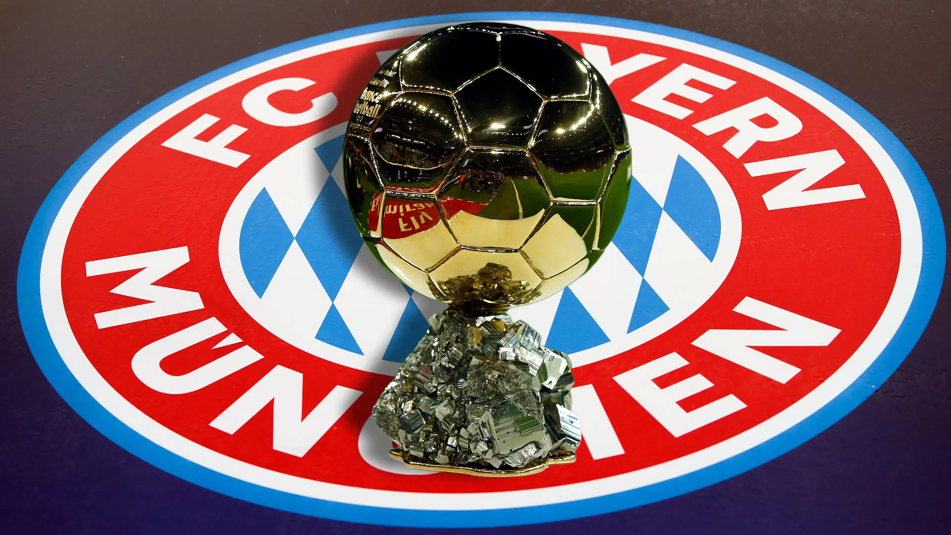 Pallone d’Oro: fa discutere l’esclusione di due stelle del Bayern Monaco