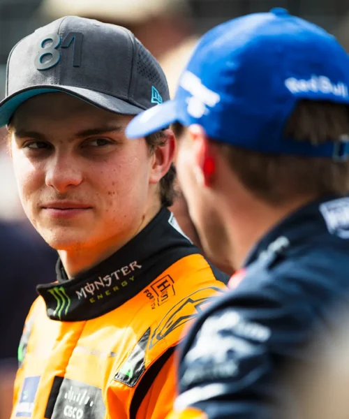 Oscar Piastri non dà chance a Max Verstappen: parole chiare. Le foto