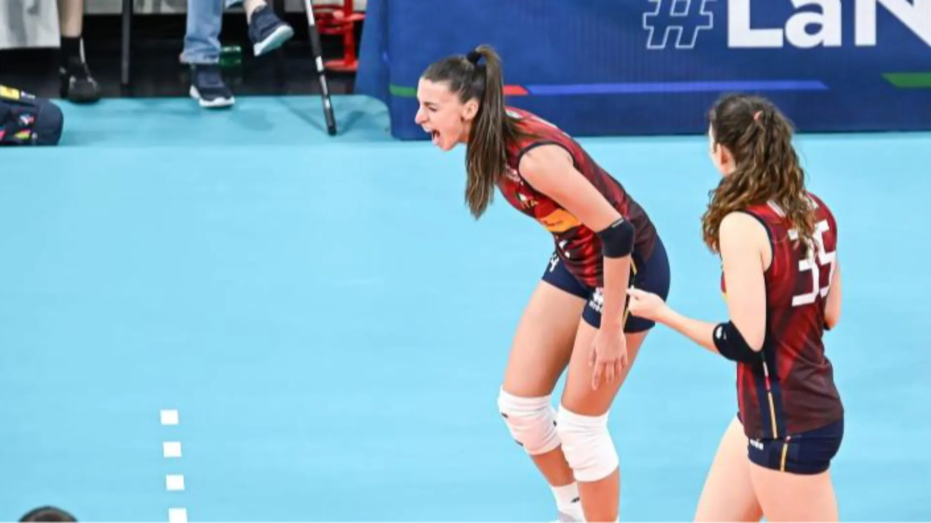 "Sono onorata di vestire i colori di una società del calibro di Vero Volley - ha dichiarato Piva - Mi aspetto una stagione impegnativa e ricca di soddisfazioni; ci sono sicuramente tanti traguardi importanti che vogliamo raggiungere e spero che riusciremo a farlo insieme, con l'aiuto del pubblico e di tutta la società".