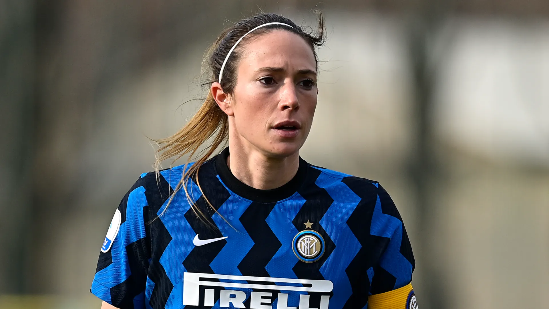 "Con il mio cardiologo dopo varie riflessioni abbiamo deciso di fare questa piccola operazione per provare a risolvere in modo definitivo e tornare tranquillamente a fare sport" ha scritto
