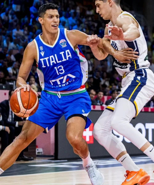 L’Italbasket travolge la Bosnia: 96-79, Simone Fontecchio da record