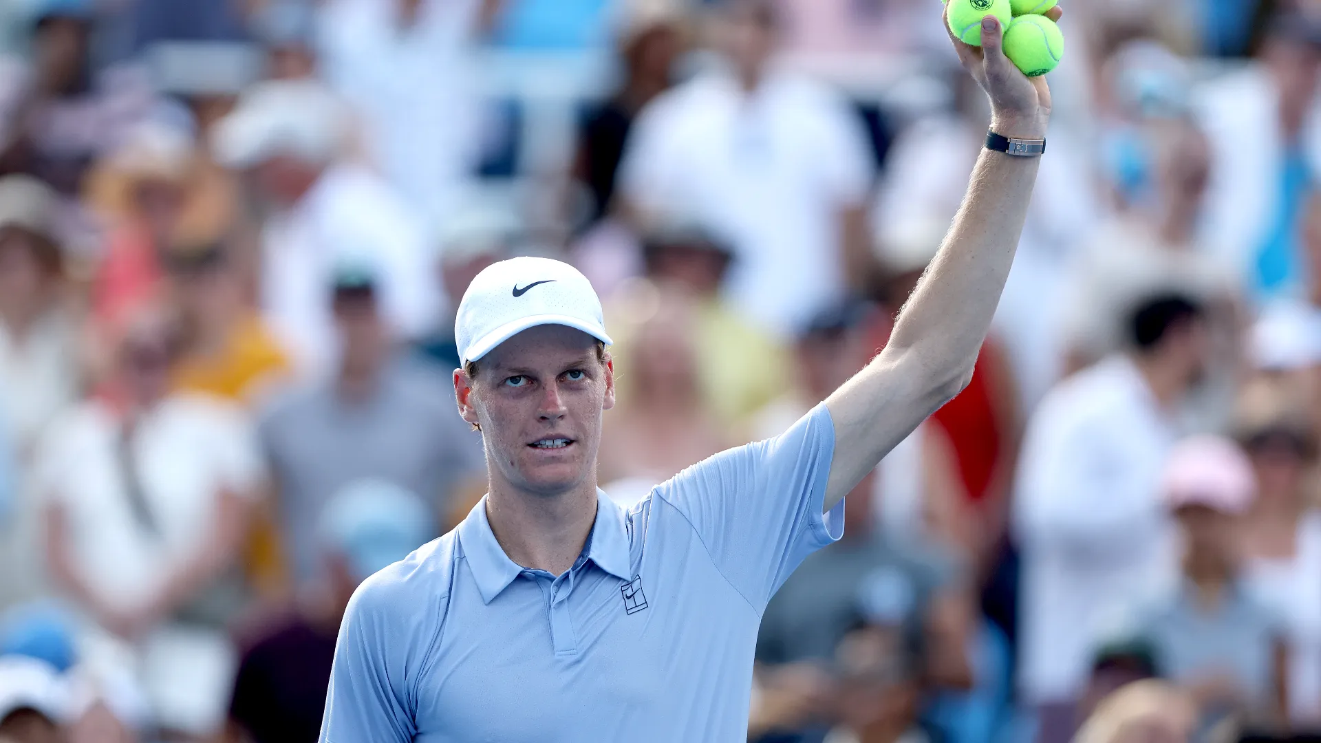 "Tennisticamente, è ancora giocabile. Ma a livello fisico e mentale Jannik sbarca in un'altra dimensione"