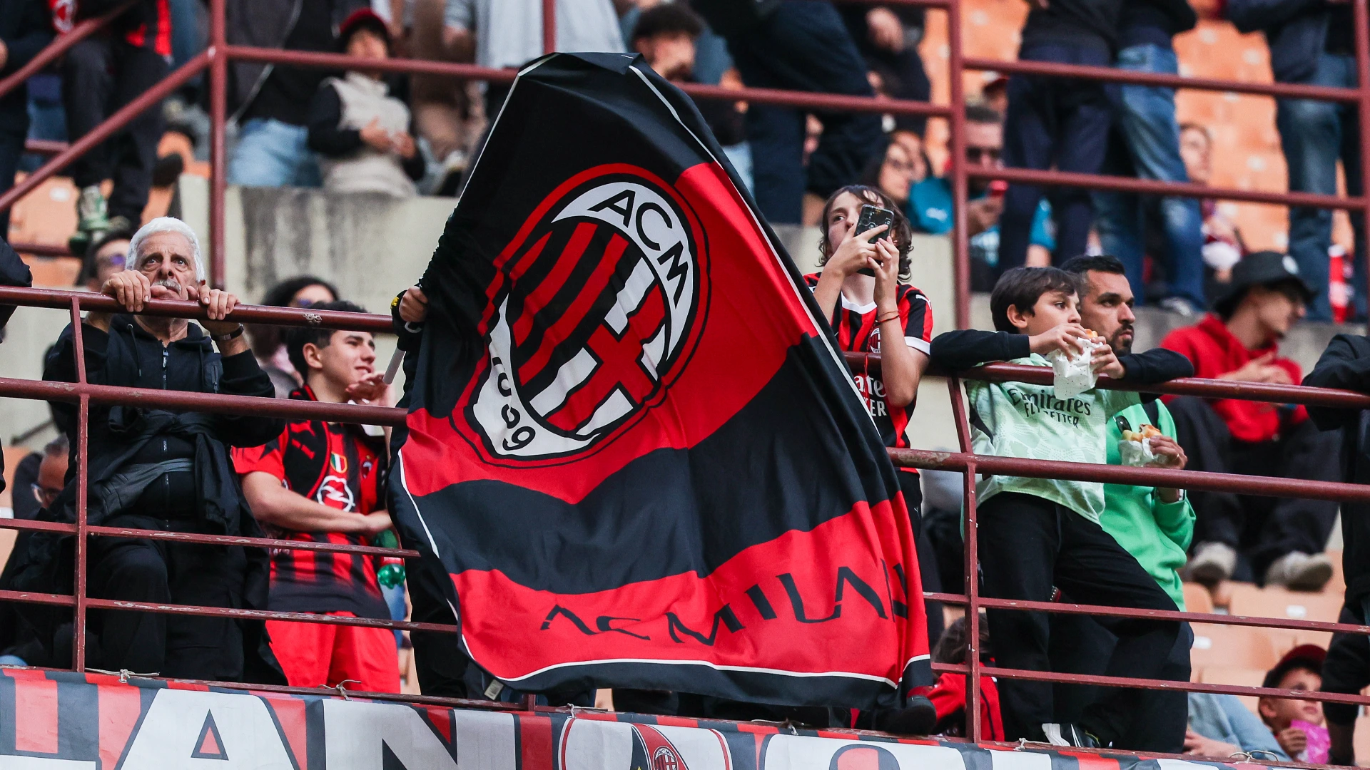 Tutti a San Siro per l’esordio del Milan col Bari in Coppa Italia