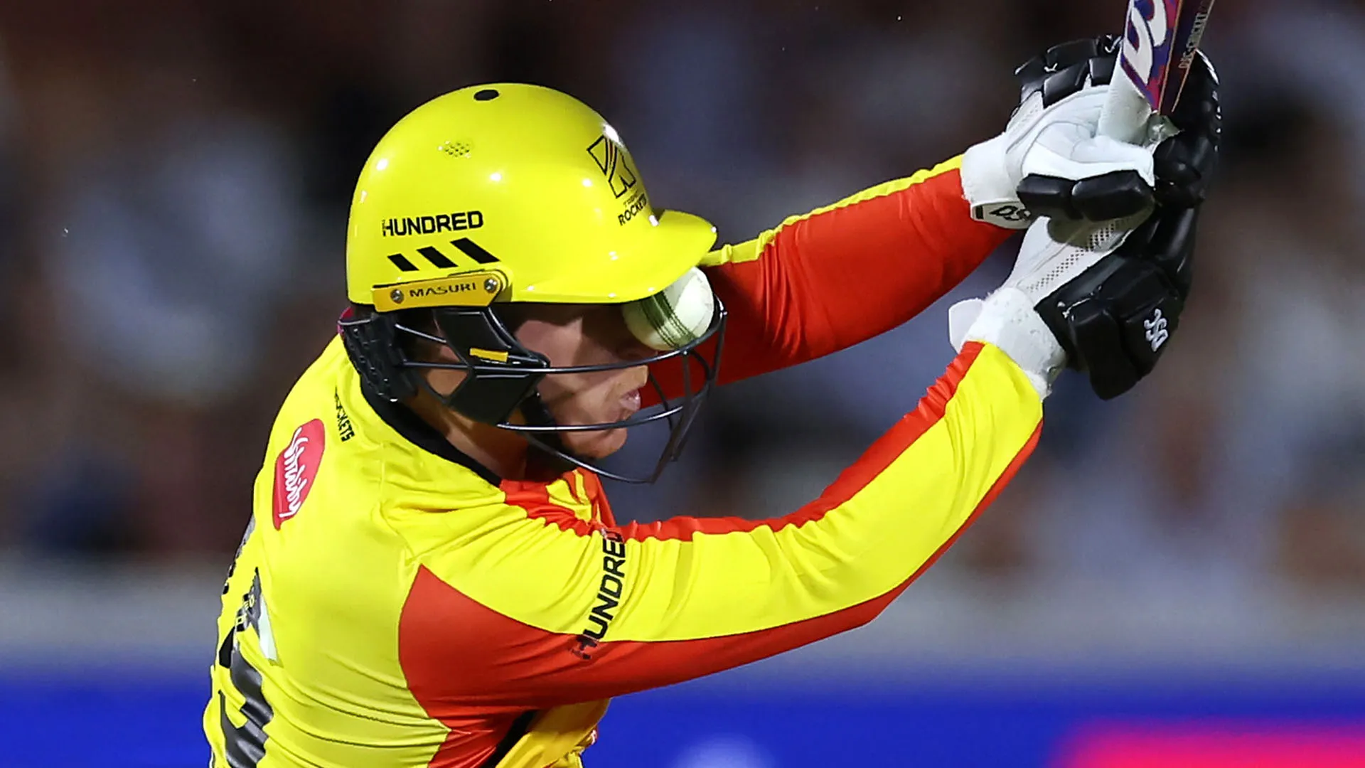 Momenti spaventosi durante la partita del campionato di cricket The Hundred 2025 tra London Spirit e Trent Rockets