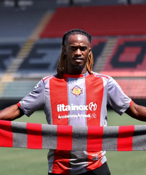 La Cremonese chiude un altro colpo dal Milan: Warren Bondo