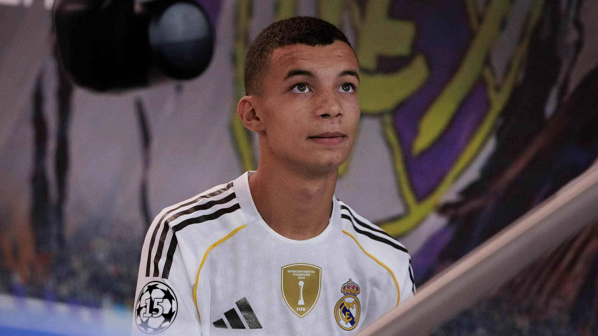 Gesto splendido del club che ha presentato ai suoi tifosi Abderrahim Ouhida
