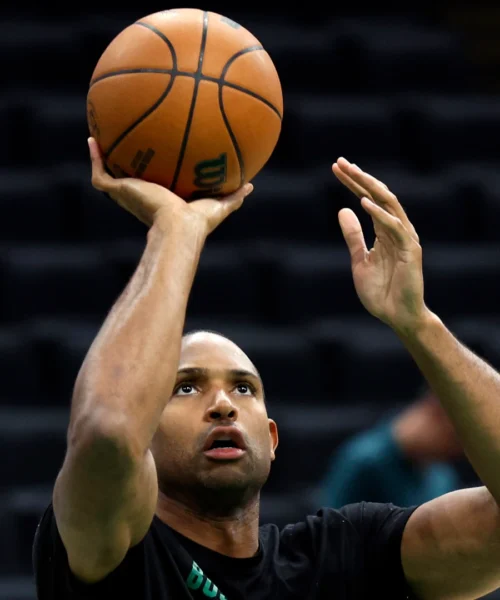 NBA, Golden State batte un colpo: arriva il veterano Al Horford