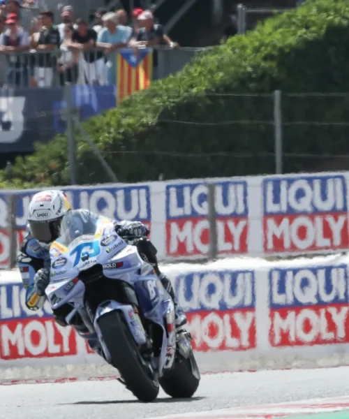 MotoGP Catalogna, Alex Marquez interrompe la striscia vincente del fratello Marc