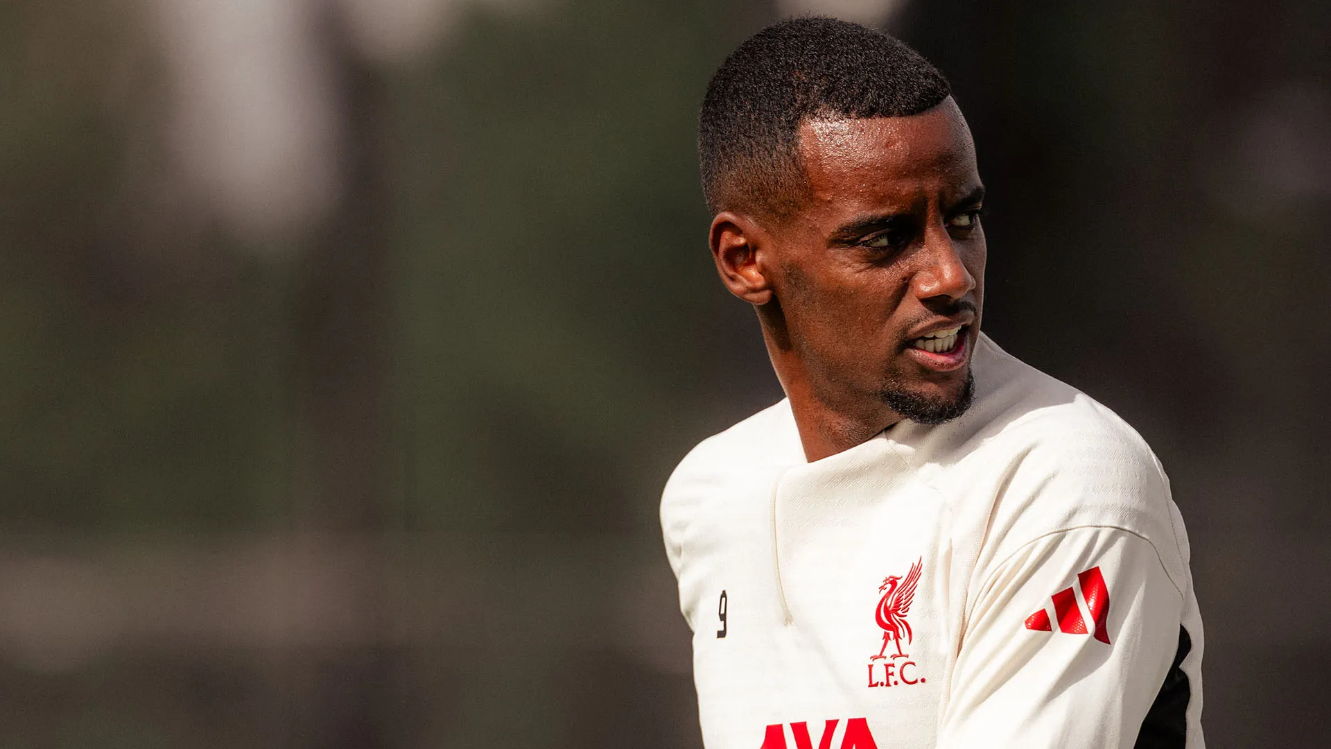 Isak era furioso perché il Newcastle non gli permetteva di lasciare il club

