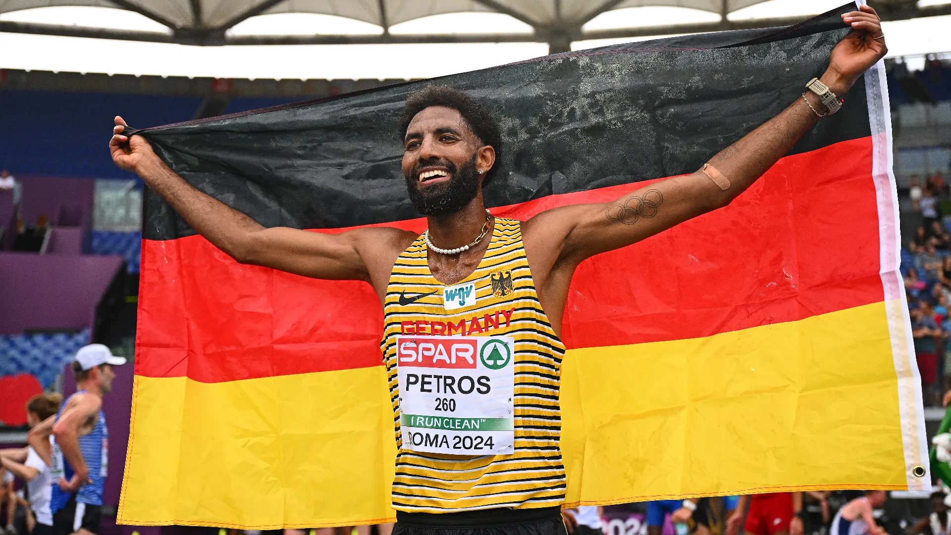 Amanal Petros in carriera vanta una medaglia d'argento nei 10'000 metri agli europei under 23 di Bydgoszcz 2017

