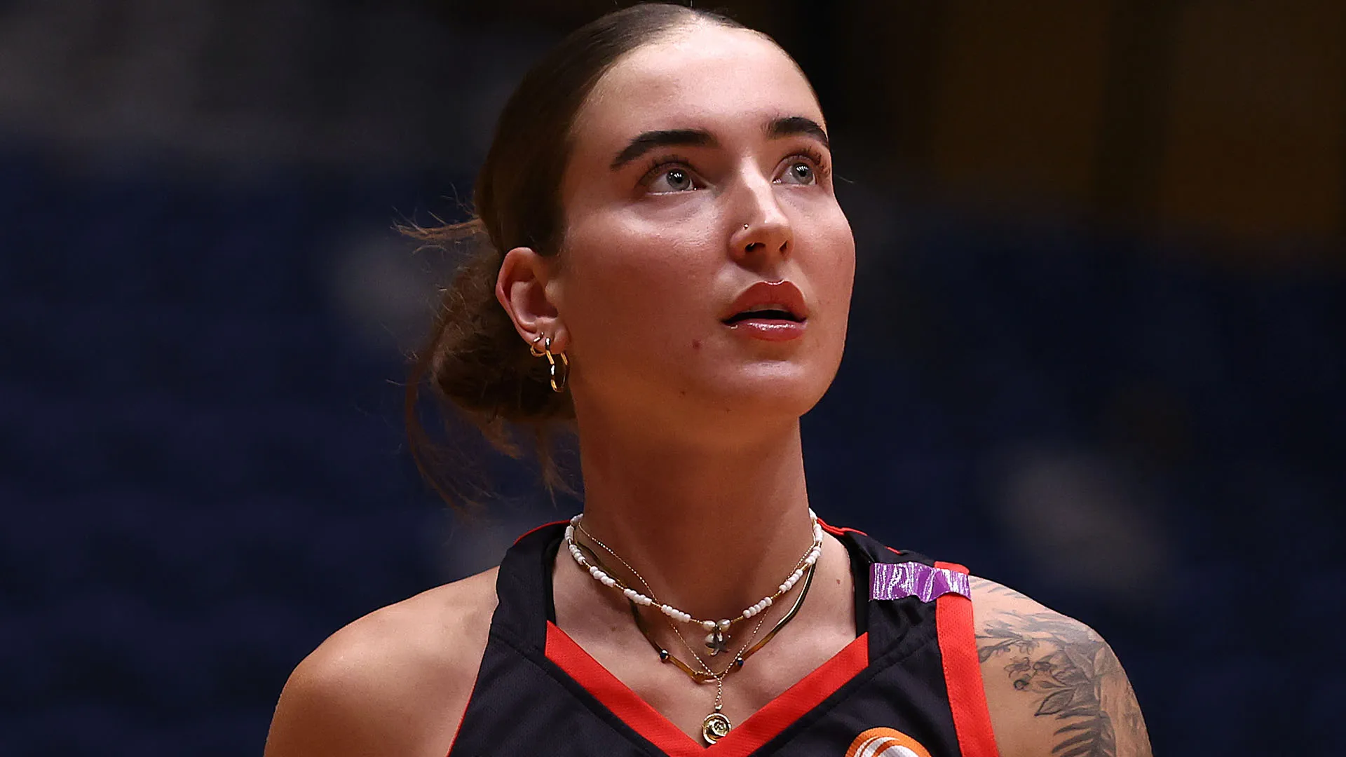 Tra le sue squadre in Australia ci sono Southside Flyers, Sydney Uni Flames, Bendigo Spirit, Perth Lynx e Perth Redbacks

