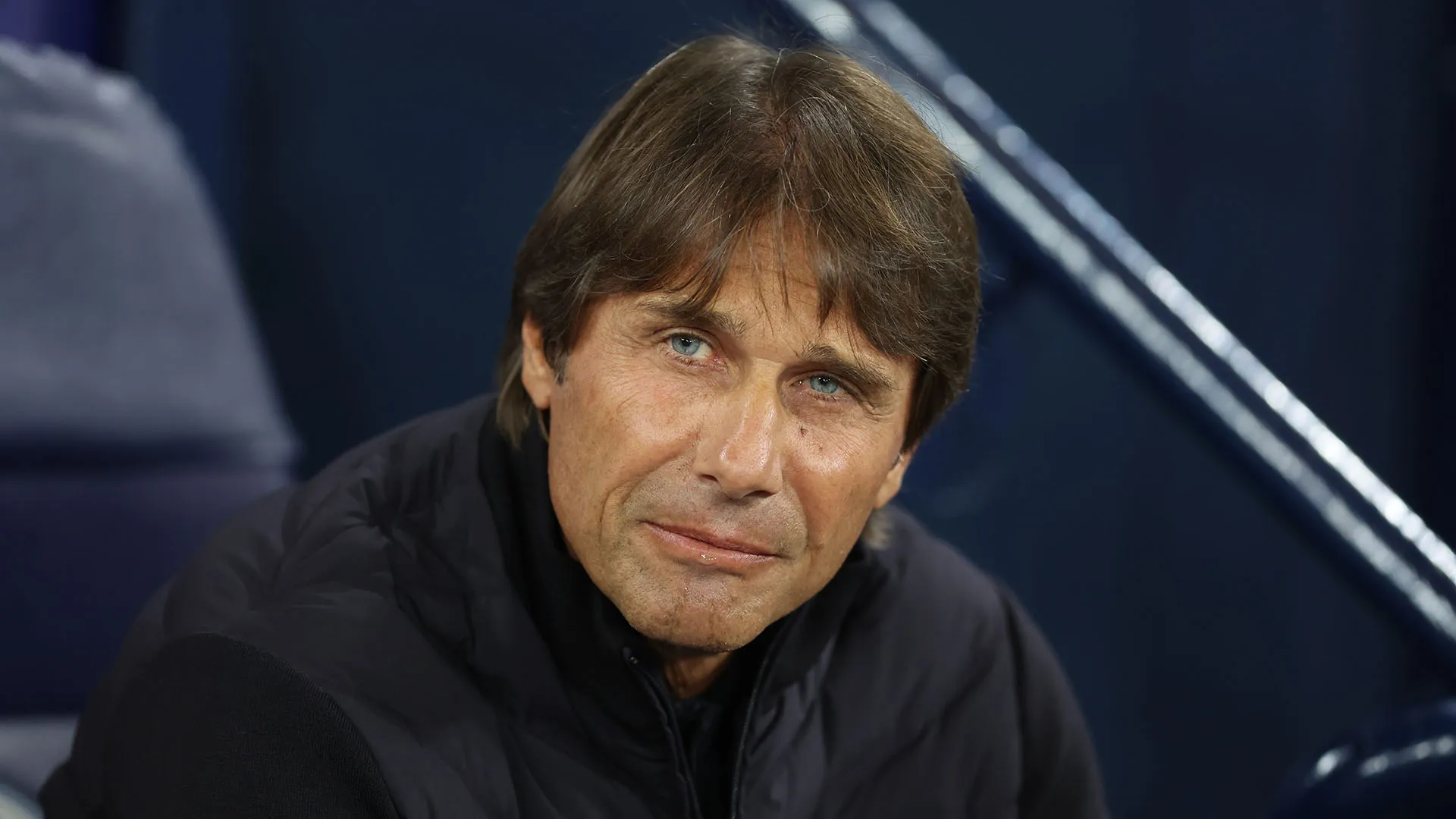 Conte ha provato a rimetterla in piedi con le sostituzioni ma non ci è riuscito
