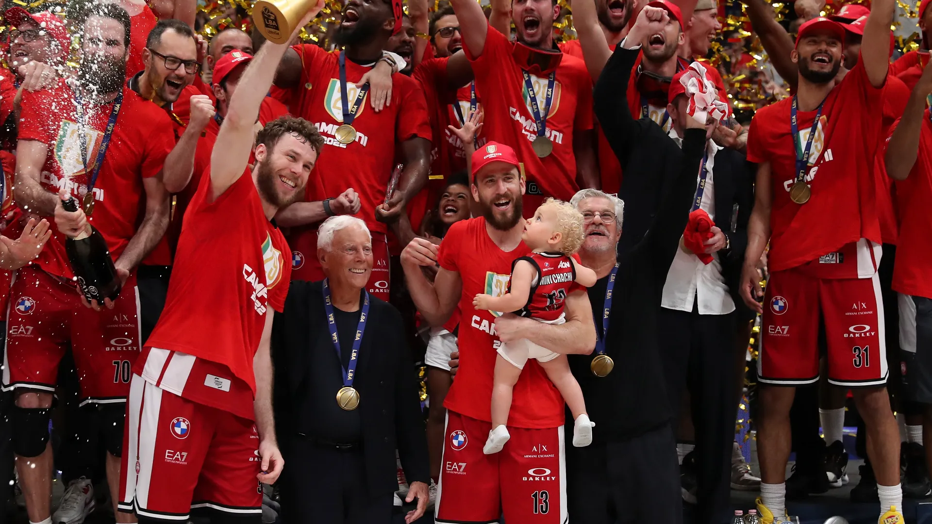 Armani come patron dell'Olimpia ha vinto in tutto 15 trofei
