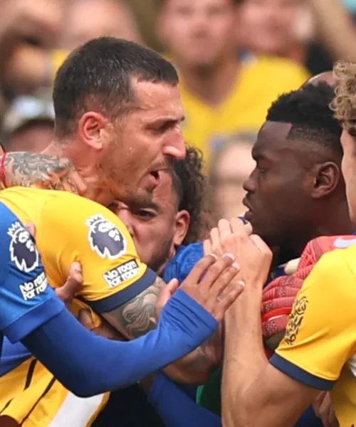 Rissa da film durante Chelsea-Brighton: le foto del maxi scontro