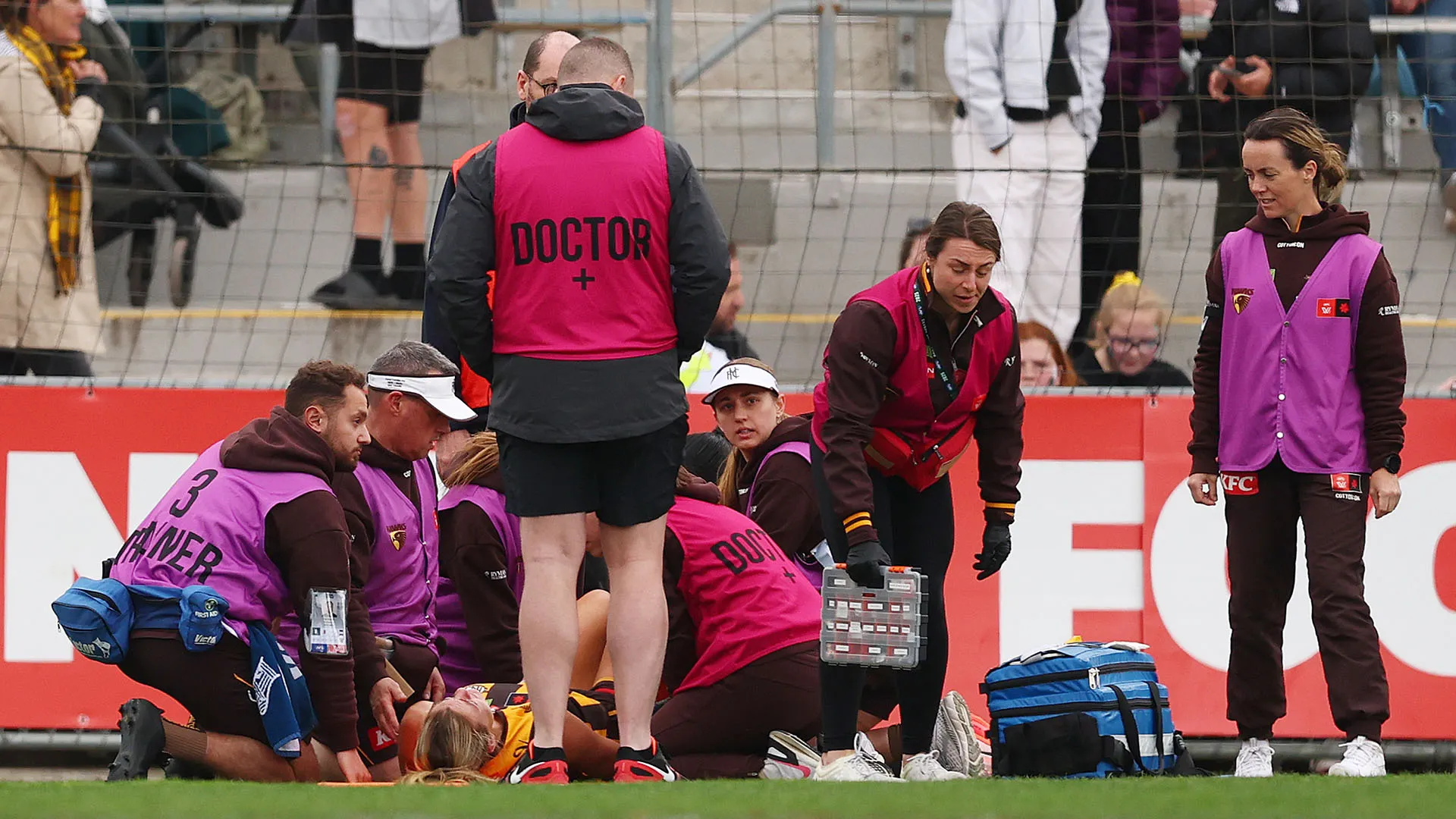 Momenti di grande paura per Bridie Hipwell durante Collingwood-Hawthorn

